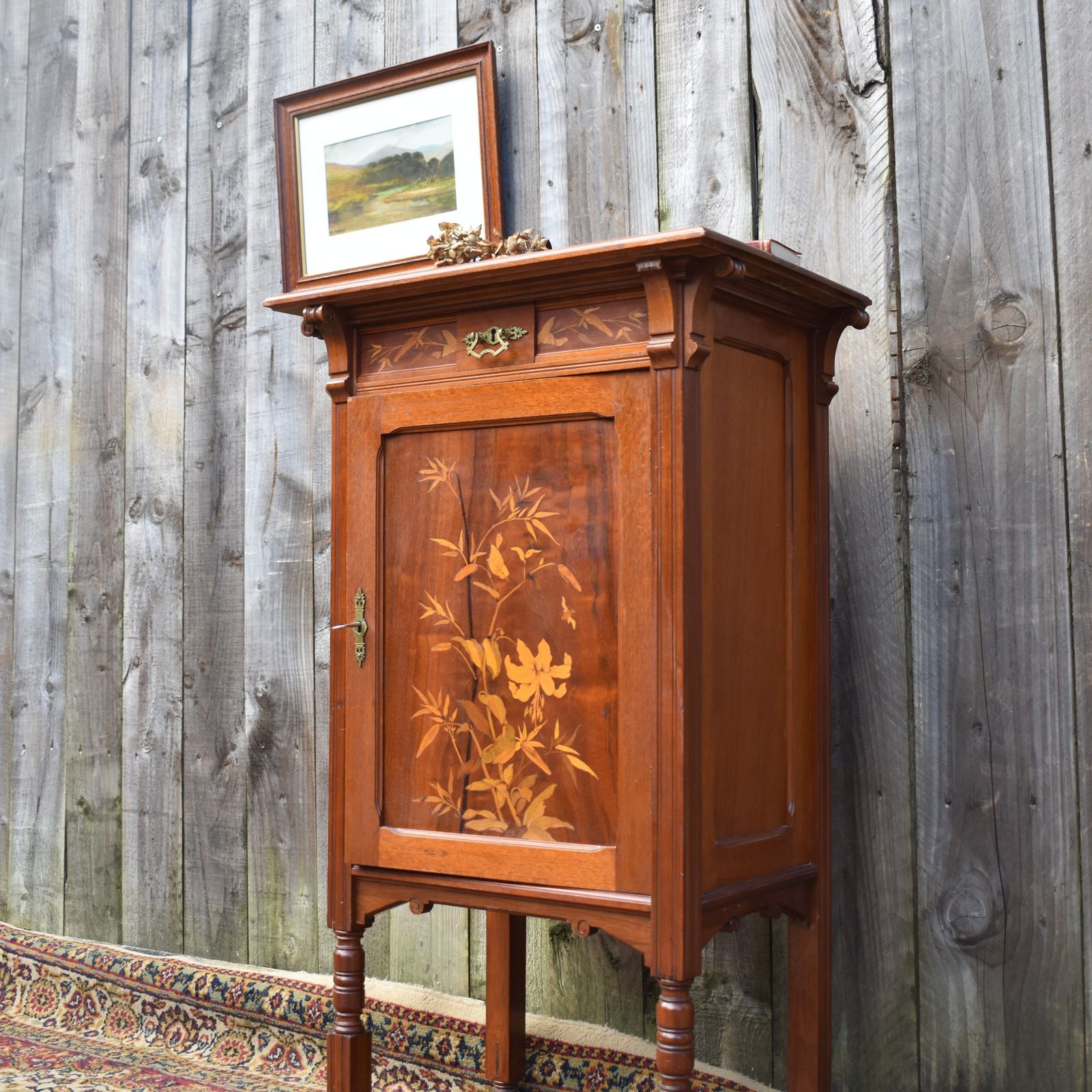 photo vinterior Antique 1930s Rare Oscar Nilsson Snickara Stockholm Bird Inlaid Rosewood Cabinet