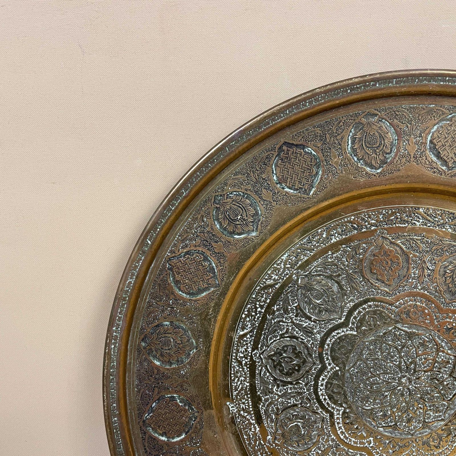 Antique Metal Gold Indian Patterned Brass Tray 26.4cm Plate Asian Handmade Etched Intricate Decorative Pattern Wall Art Round Vintage Small photo furniture