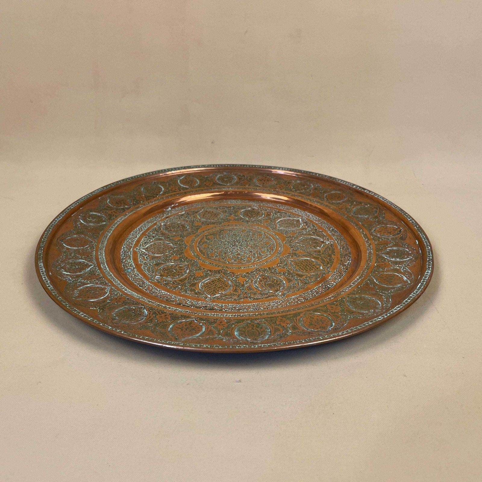 Antique Metal Copper Indian Patterned Tray 30.3cm Plate Asian Handmade Etched Intricate Decorative Pattern Wall Art Round Vintage Small photo vintage