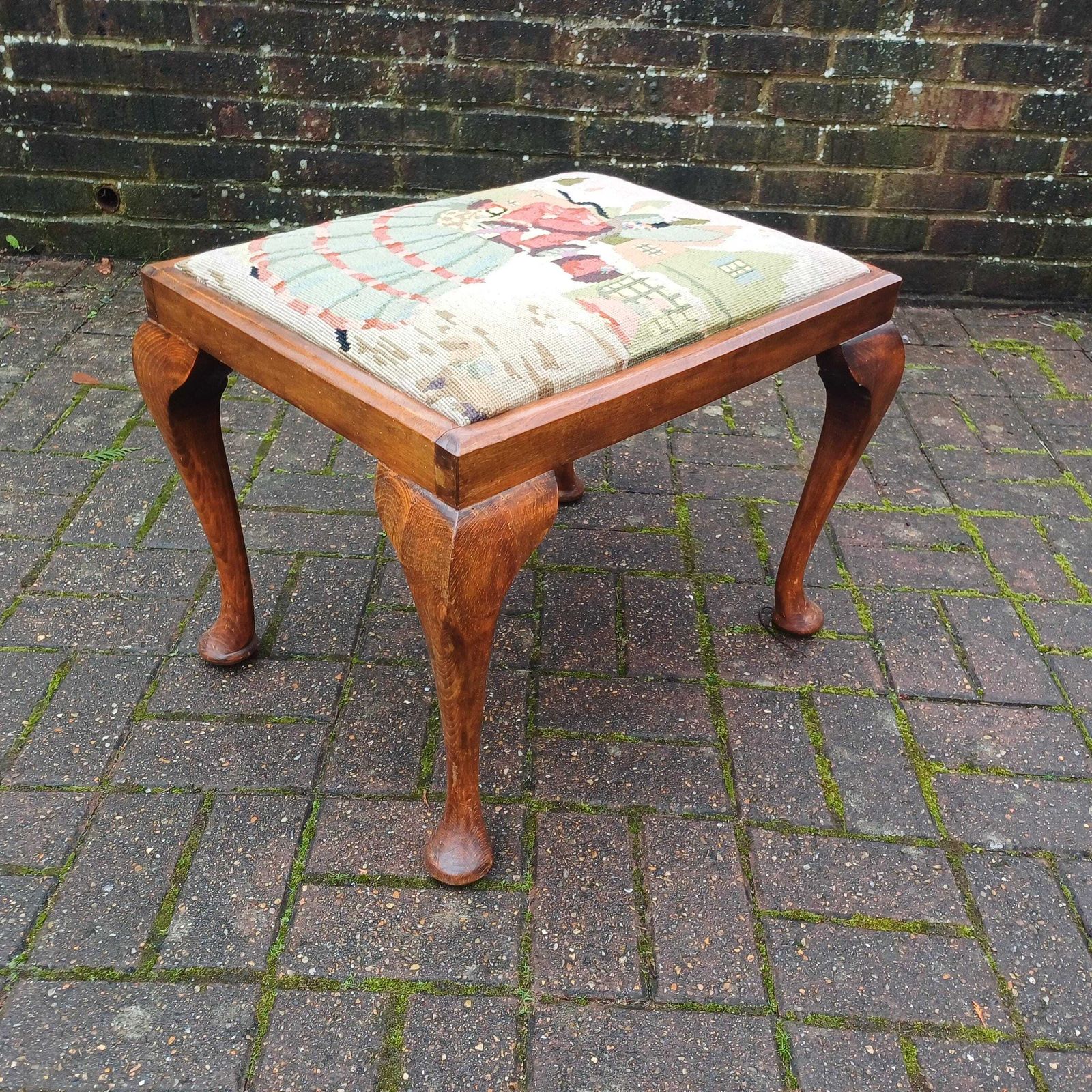 Vintage Chippendale Revival Wooden Stool With Cabriole Legs, Needlepoint Seat, Tapestry Mahogany Frame   Excellent Stool Mid Century Replica photo vinterior