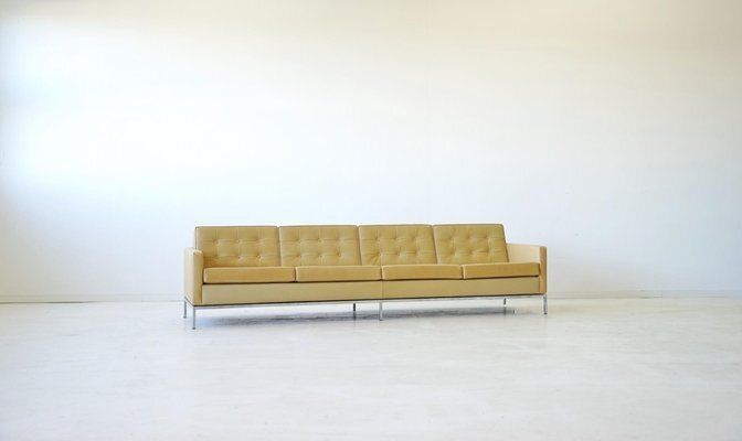 photo furniture 4 Seater Sofa Leather By Florence Knoll Bassett For Knoll Inc. / Knoll International, 1920s
