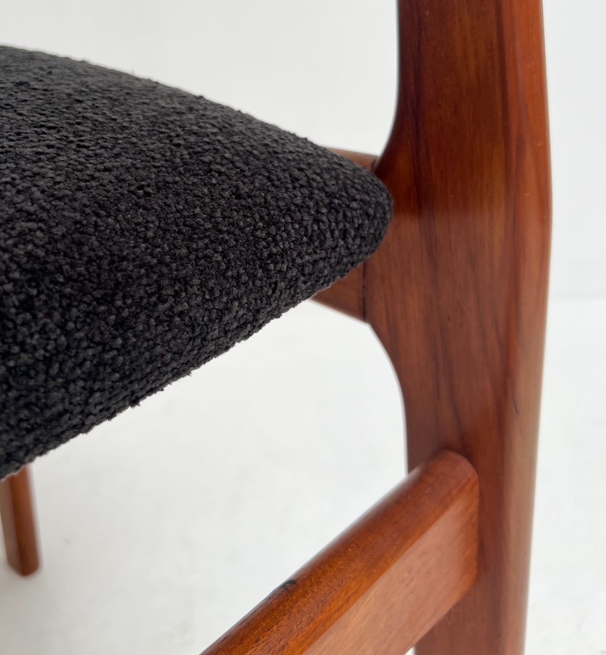 photo vintage Re Upholstered Set Of 6 Design Chairs By Burchardt Nielsen, 1960s