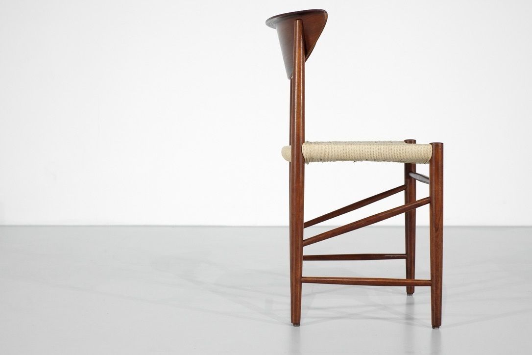 photo furniture Chair " 316 "By Peter Hvidt & Mölgaard Nielsen For Søborg Møbelfabrik.