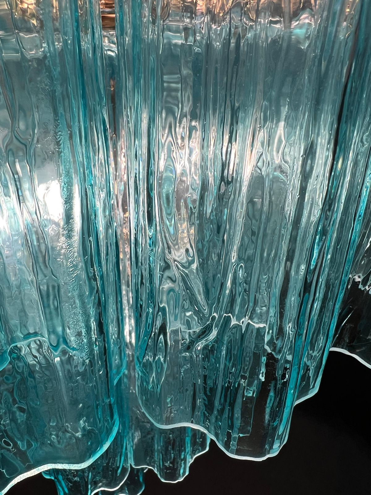photo vintage Elegant Pair Of Italian Blue Chandeliers By Valentina Planta, Murano
