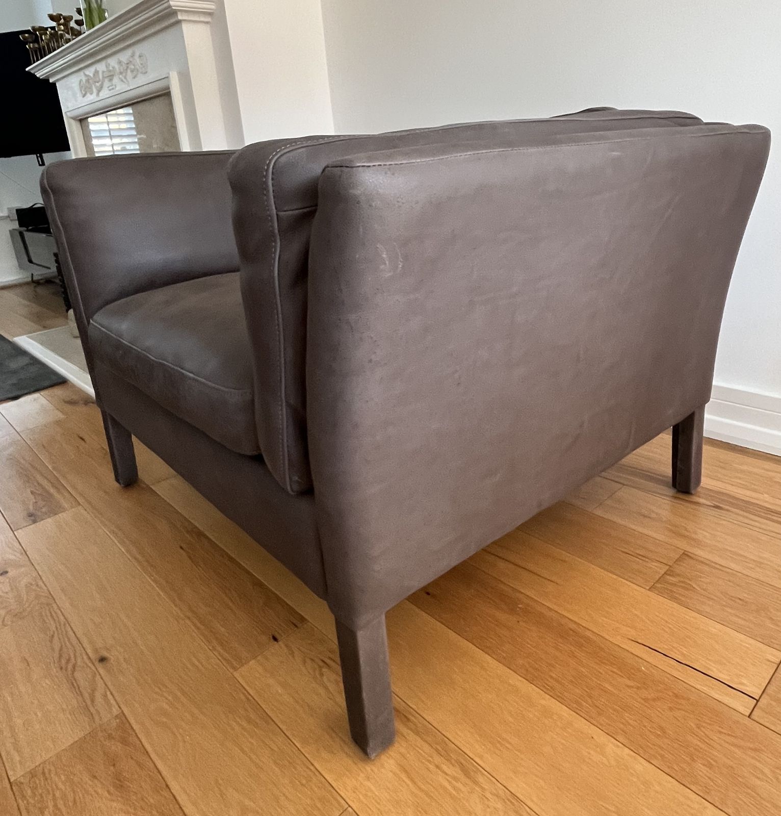 Halo Groucho Leather Armchair Graphite
