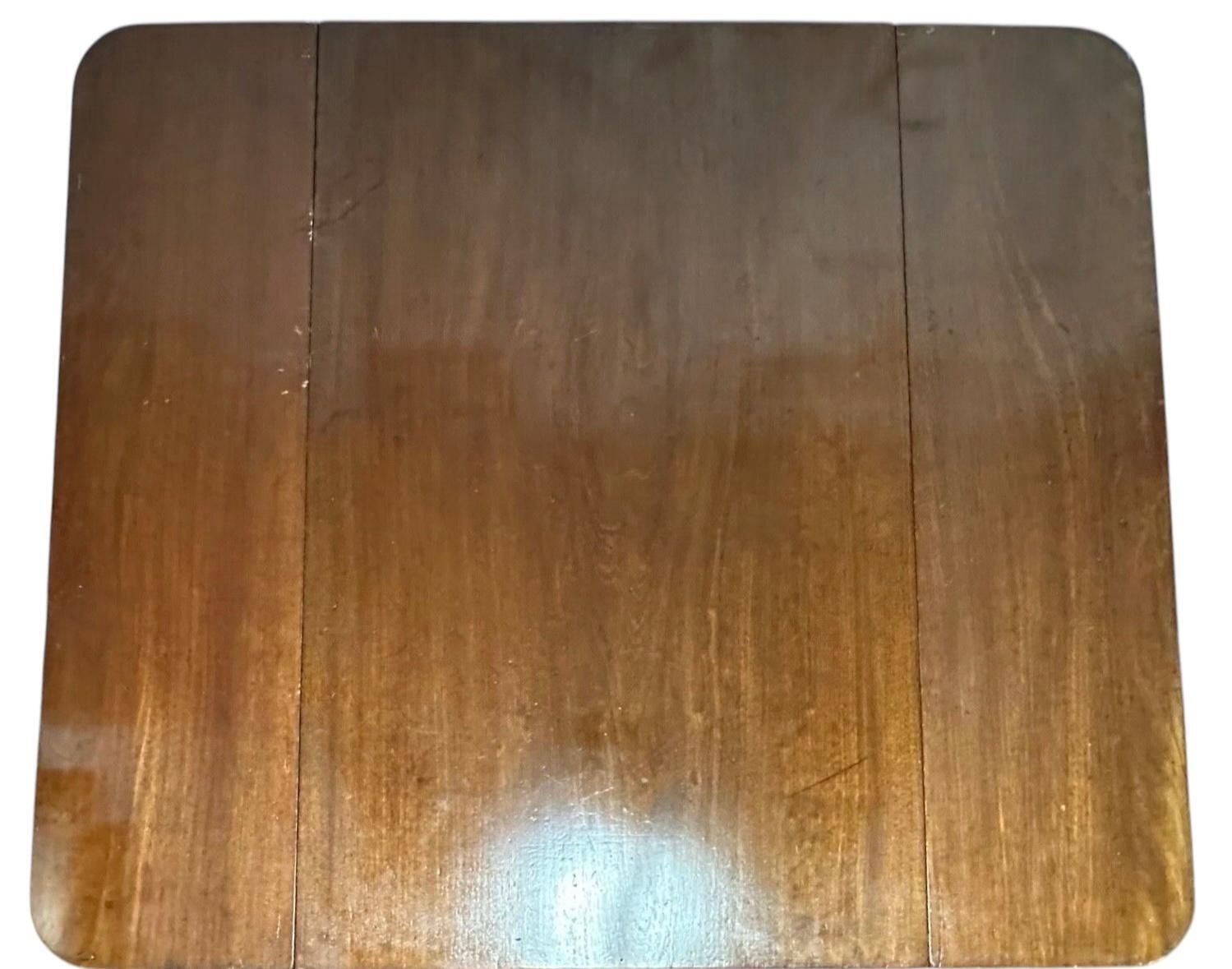 Antique 19th Century Mahogany Drop Leaf Pembroke Breakfast Table photo vinterior