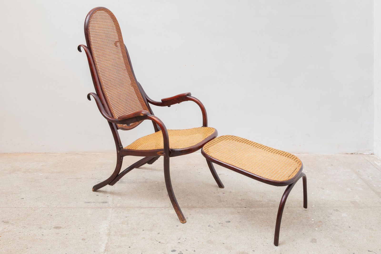 Folding Lounge Chair By Thonet With Adjustable Footstool 19th Century photo furniture