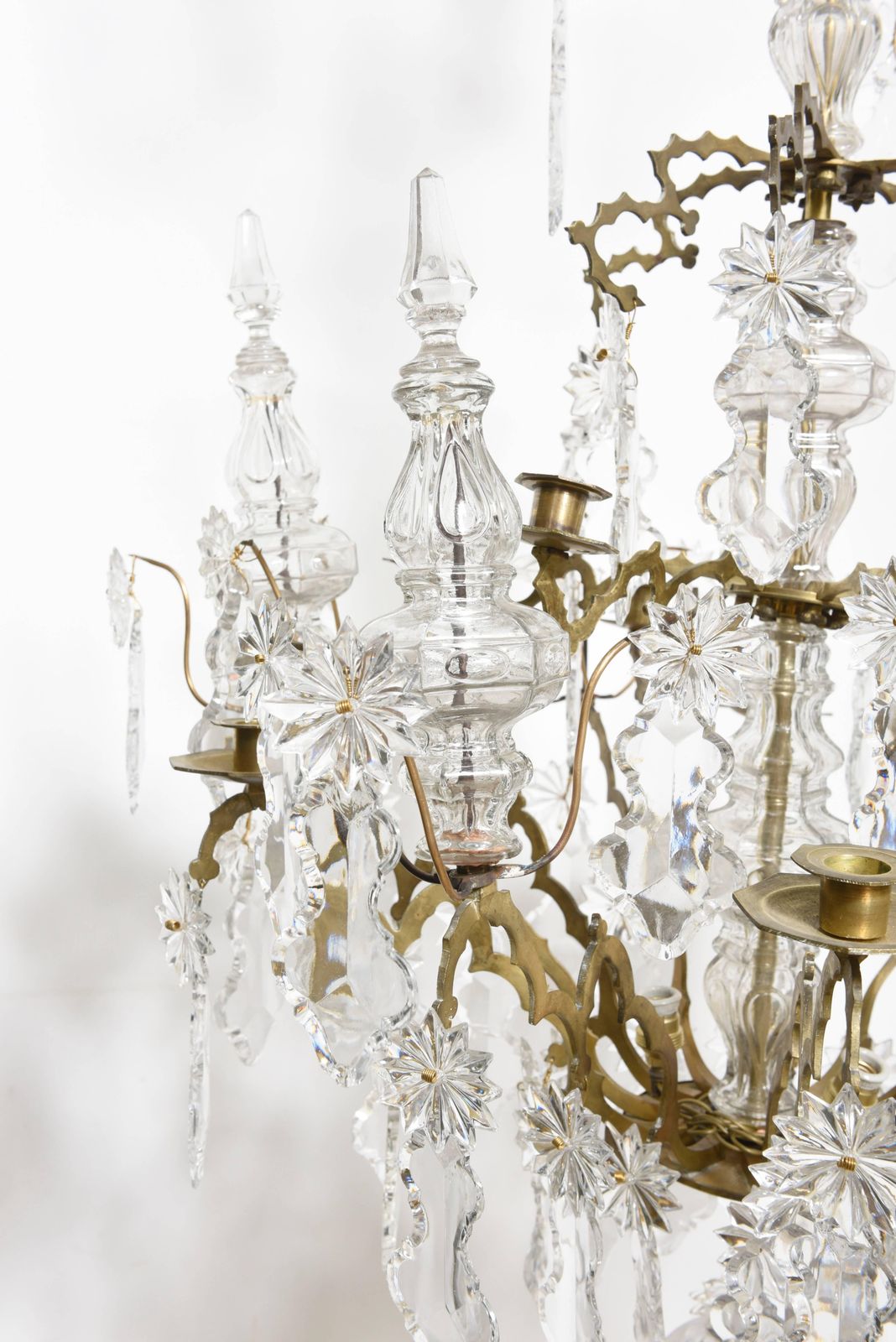 Louis XV Crystal Twelve Arms Chandelier, Maison Bagues, France photo 4026.0