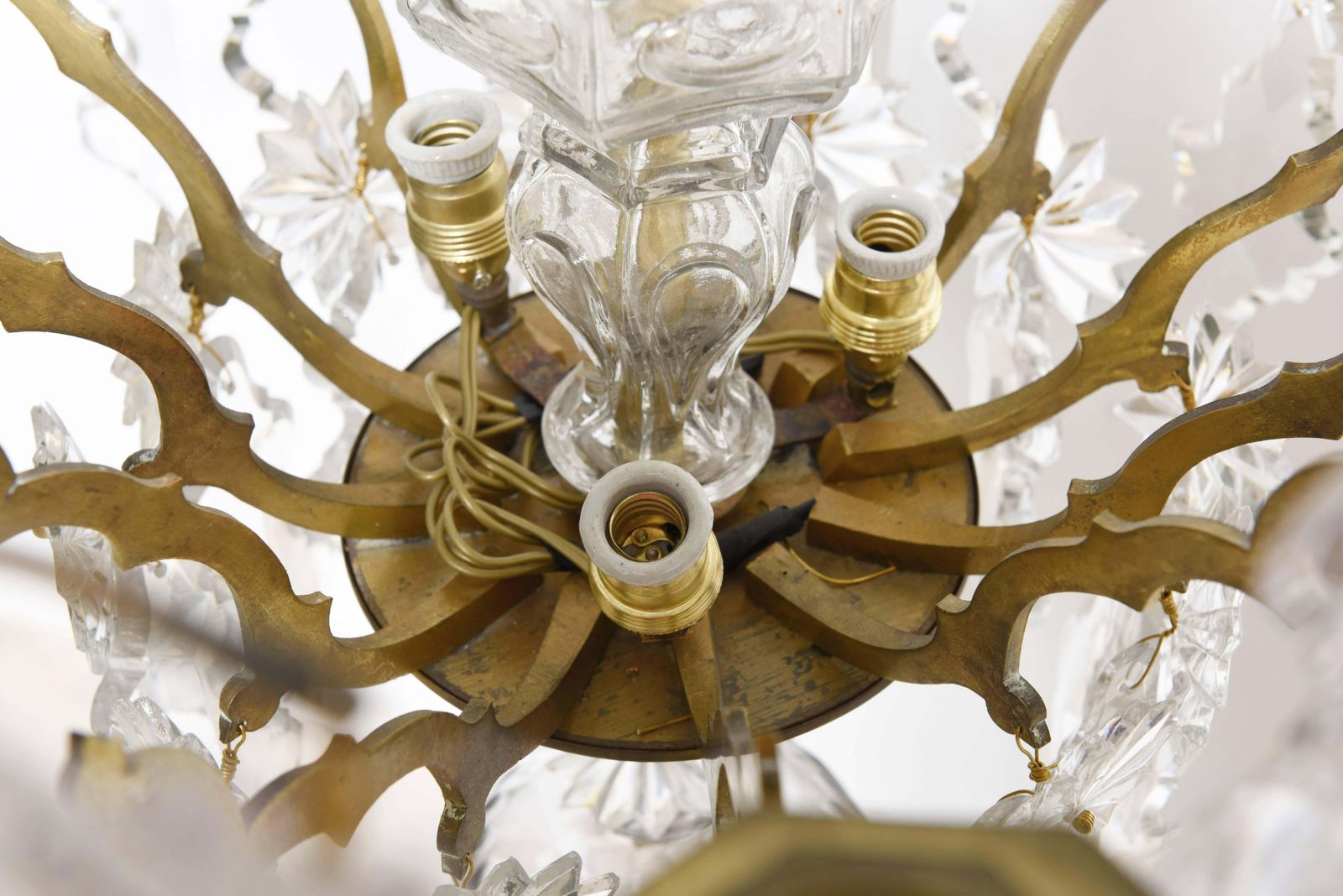 Louis XV Crystal Twelve Arms Chandelier, Maison Bagues, France photo buy