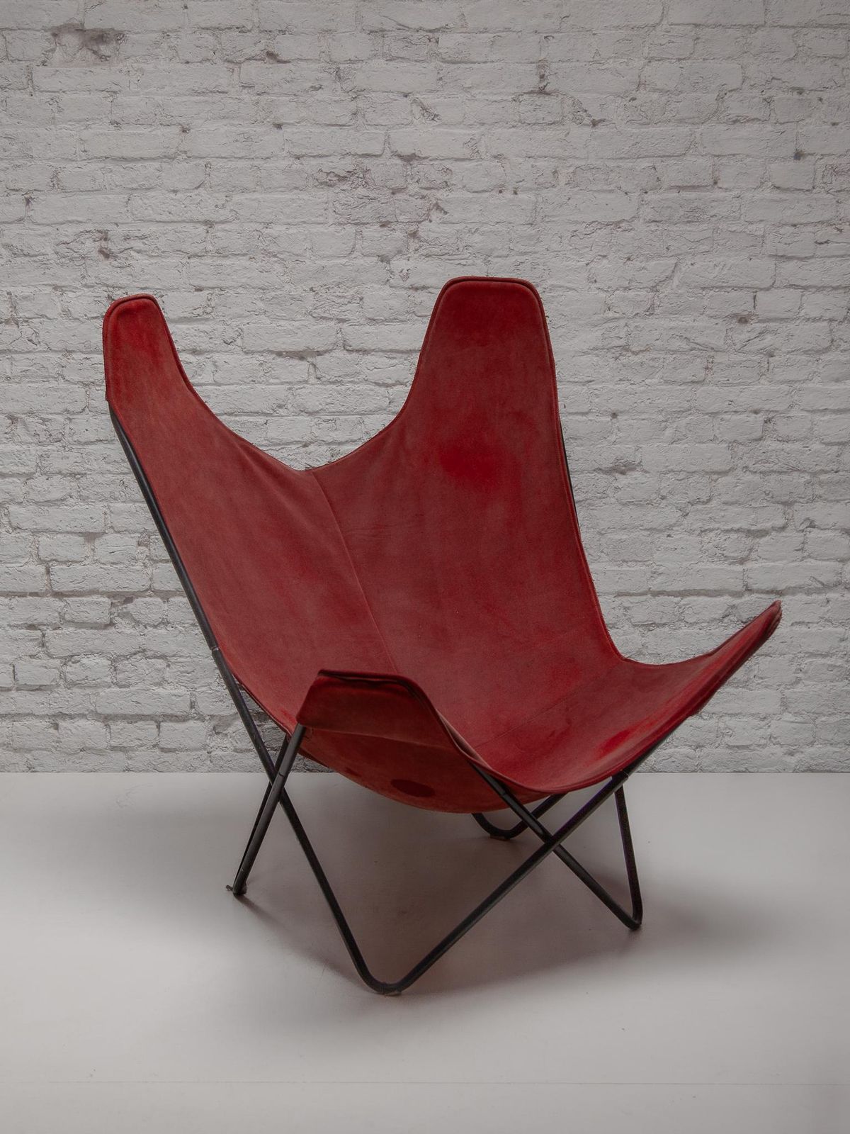 "Butterfly" Chair Designed By Designed By Jorge Hardoy Ferrari For Knoll, 1960s photo for sale