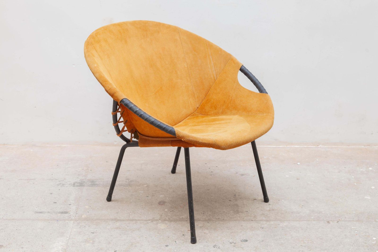 Pair Of Yellow And Red Natural Suede Leather Lounge Fifties Chairs By Hans Olsen photo vinterior