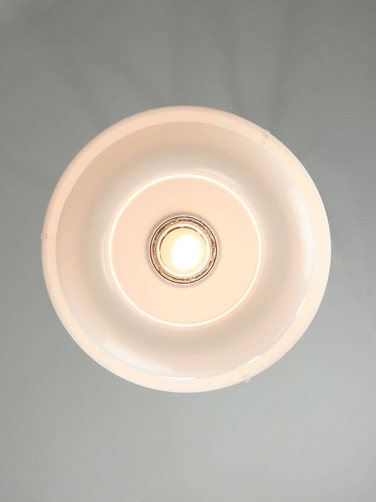 Italian White Medusa Pendant Lamp By Luigi Massoni For Guzzini, 1970s photo Lighting