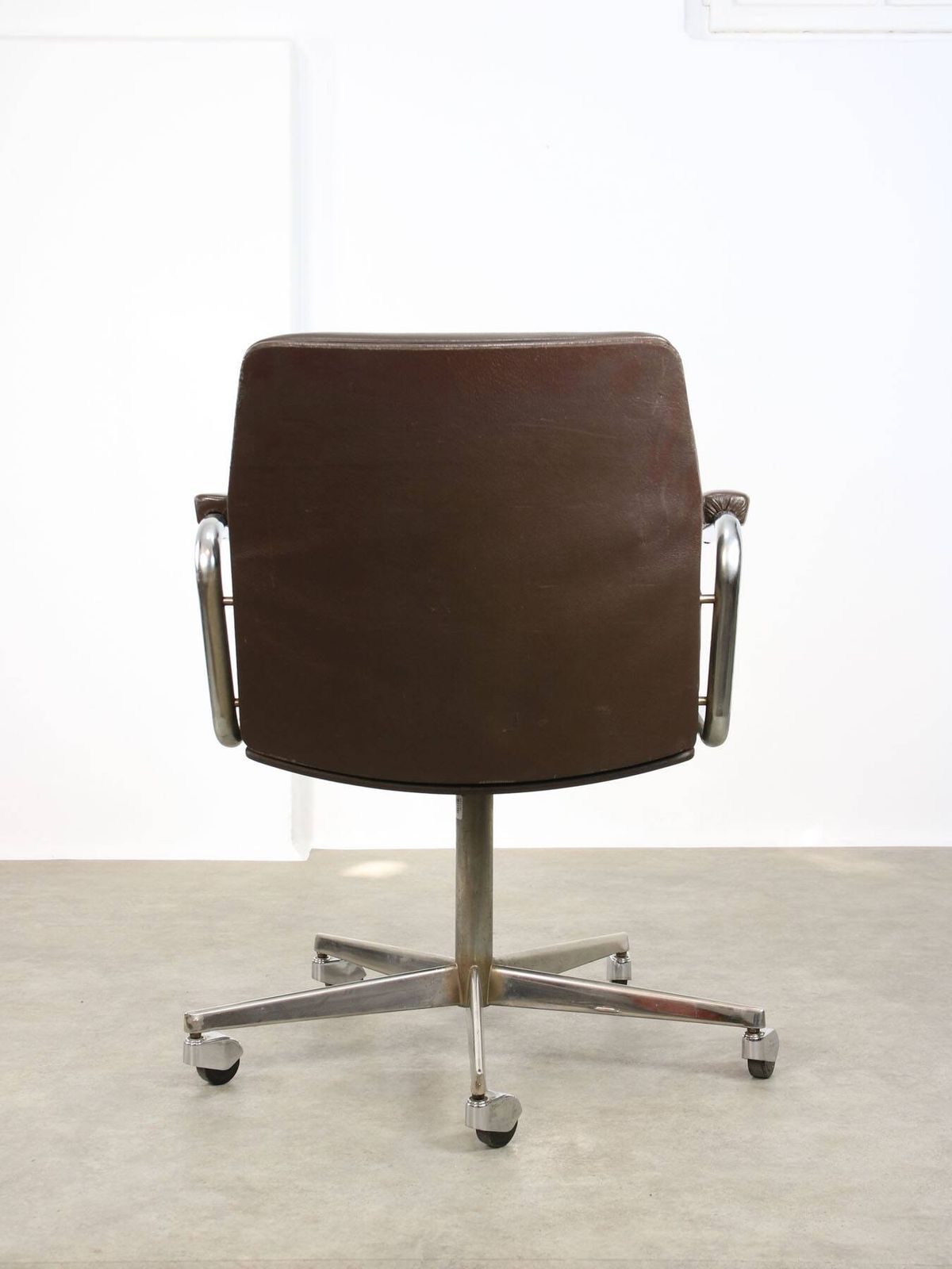 Mid Century Italian Brown Leather Swivel Chair photo 514.0