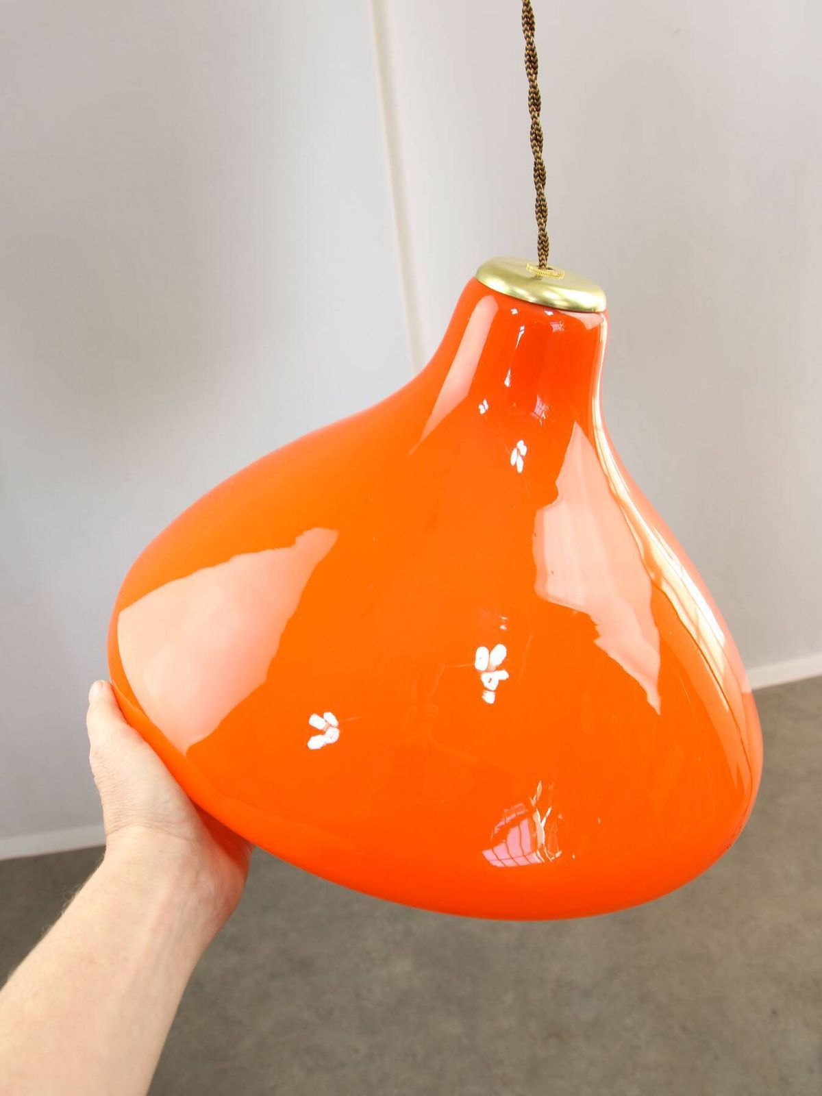 photo vinterior Mid Century Italian Orange Glass And Brass Pendant Lamp