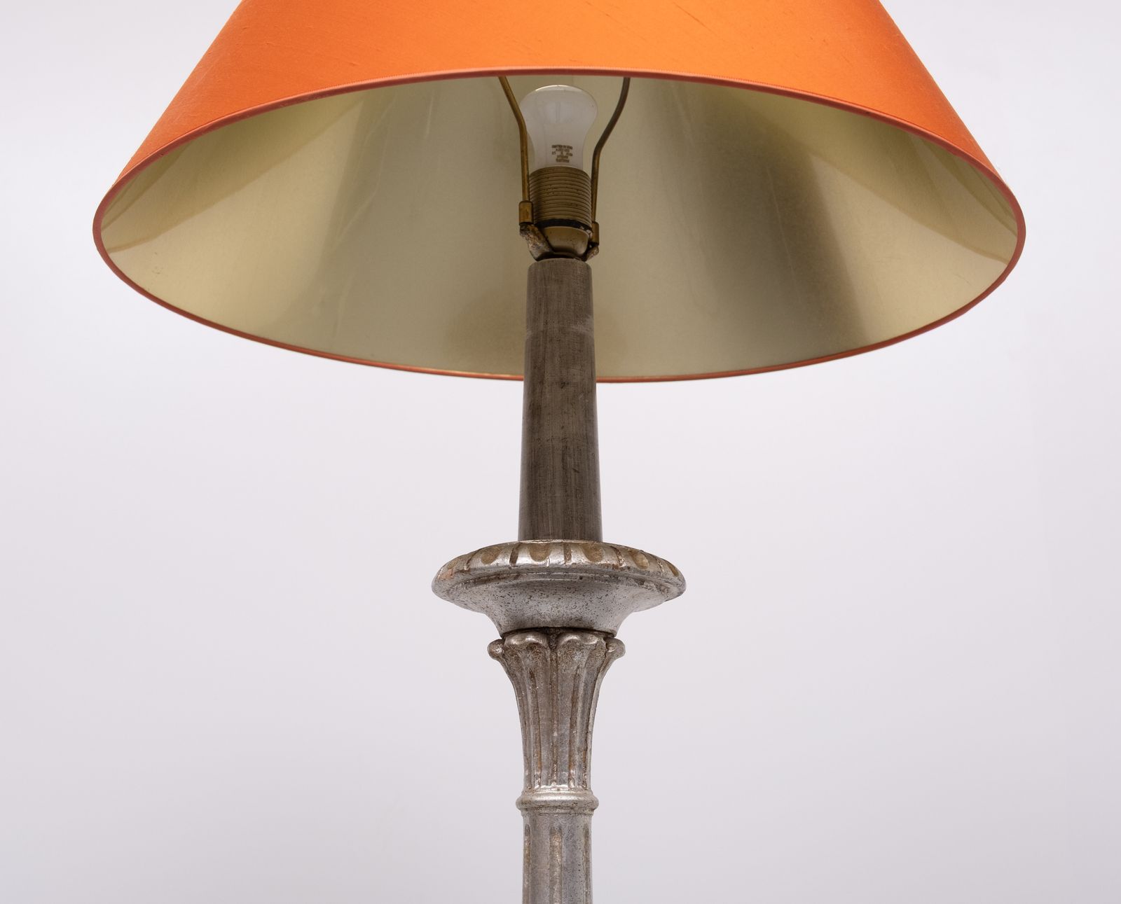 Italian Baroque Carved Wooden Floor Lamp 1970s photo for sale