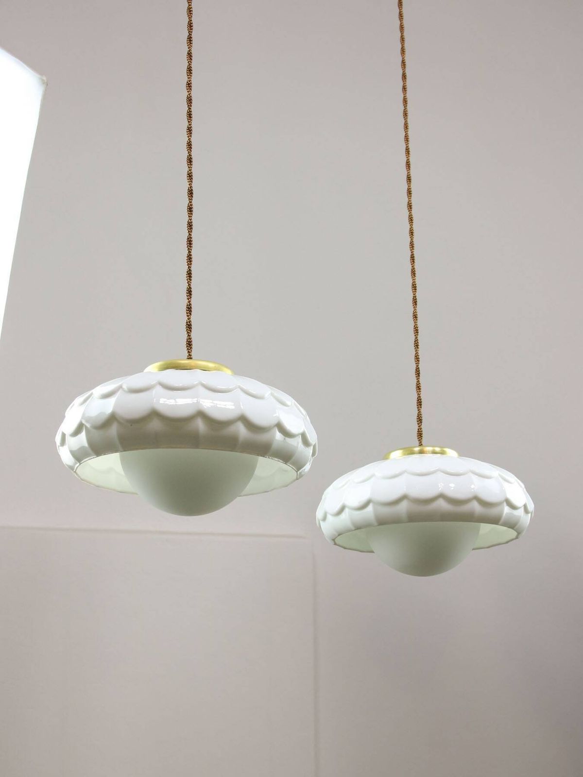 photo vinterior Mid Century Italian Ceramic And Brass Pendant Lamps Set Of 2