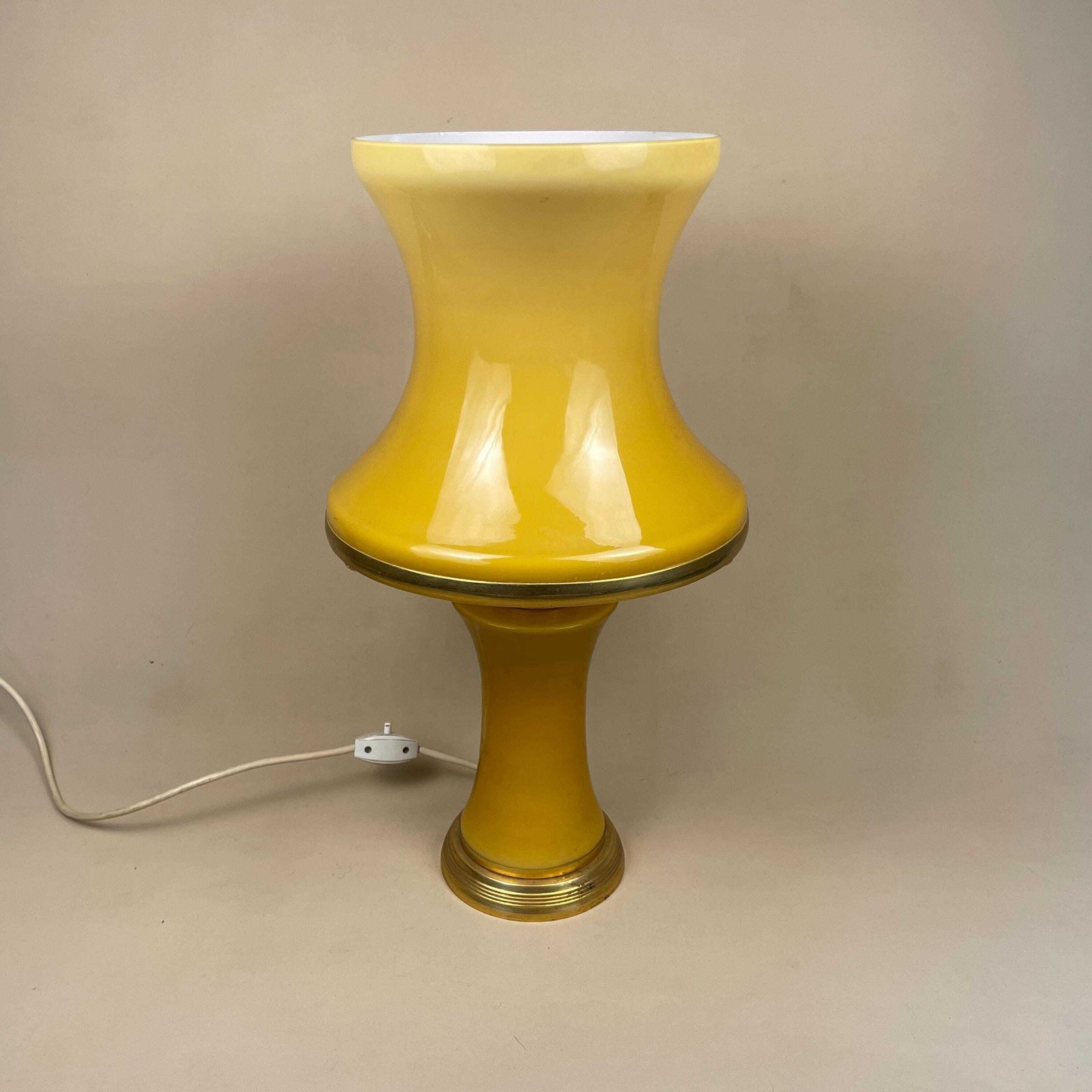 Vintage Mushroom Lamp Yellow All Glass Light Bedside Table Desk Brass Metal Gold Antique Medium Interior Design Retro Art Deco