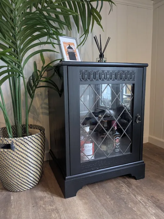 Upcycled Drinks Cabinet photo vinterior