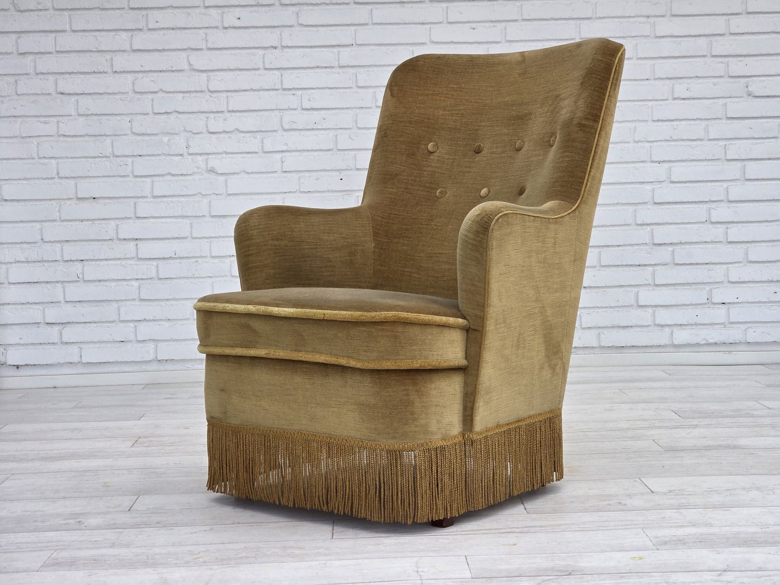 photo vintage 1970s, Danish Highback Armchair, Original Light Green Furniture Velour, Beech Wood.