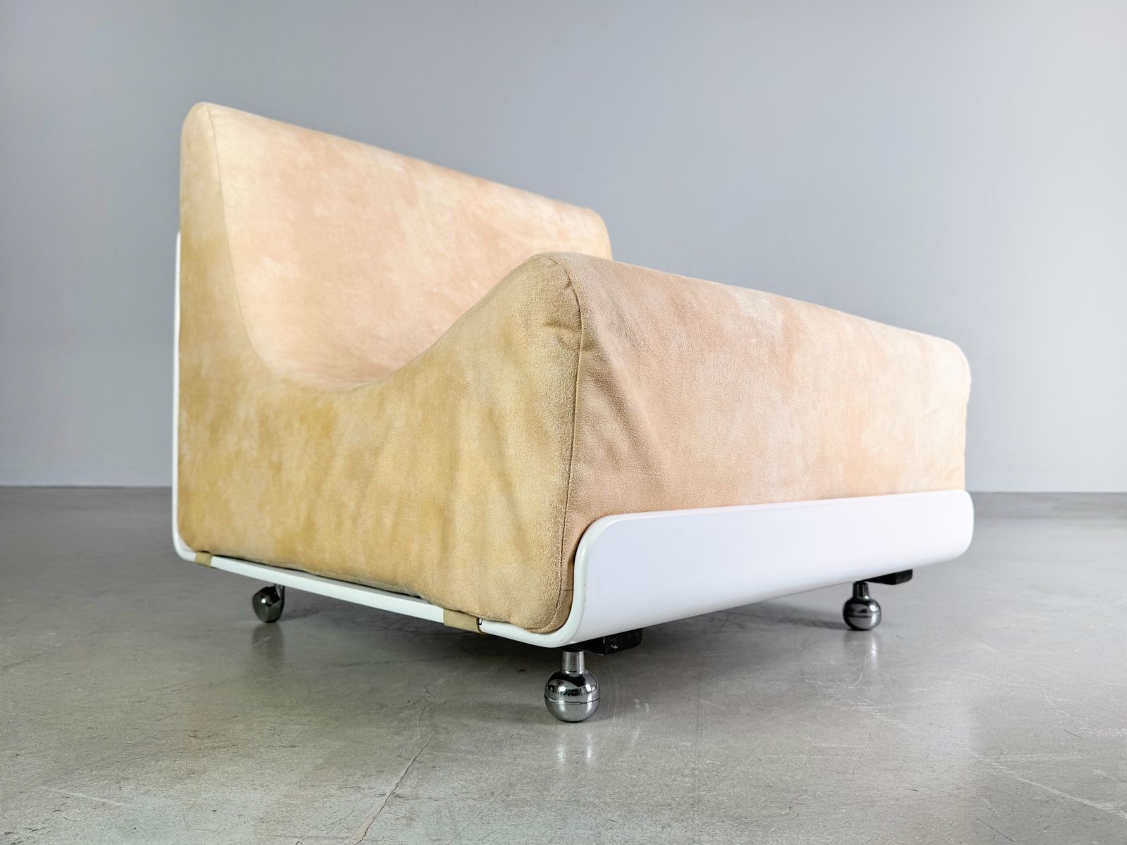 photo furniture Set Of 4 Cor Orbis Midcentury Sofa Modules Luigi Colani Space Age