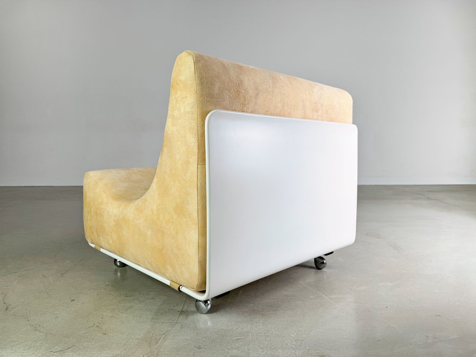 photo for sale Set Of 4 Cor Orbis Midcentury Sofa Modules Luigi Colani Space Age