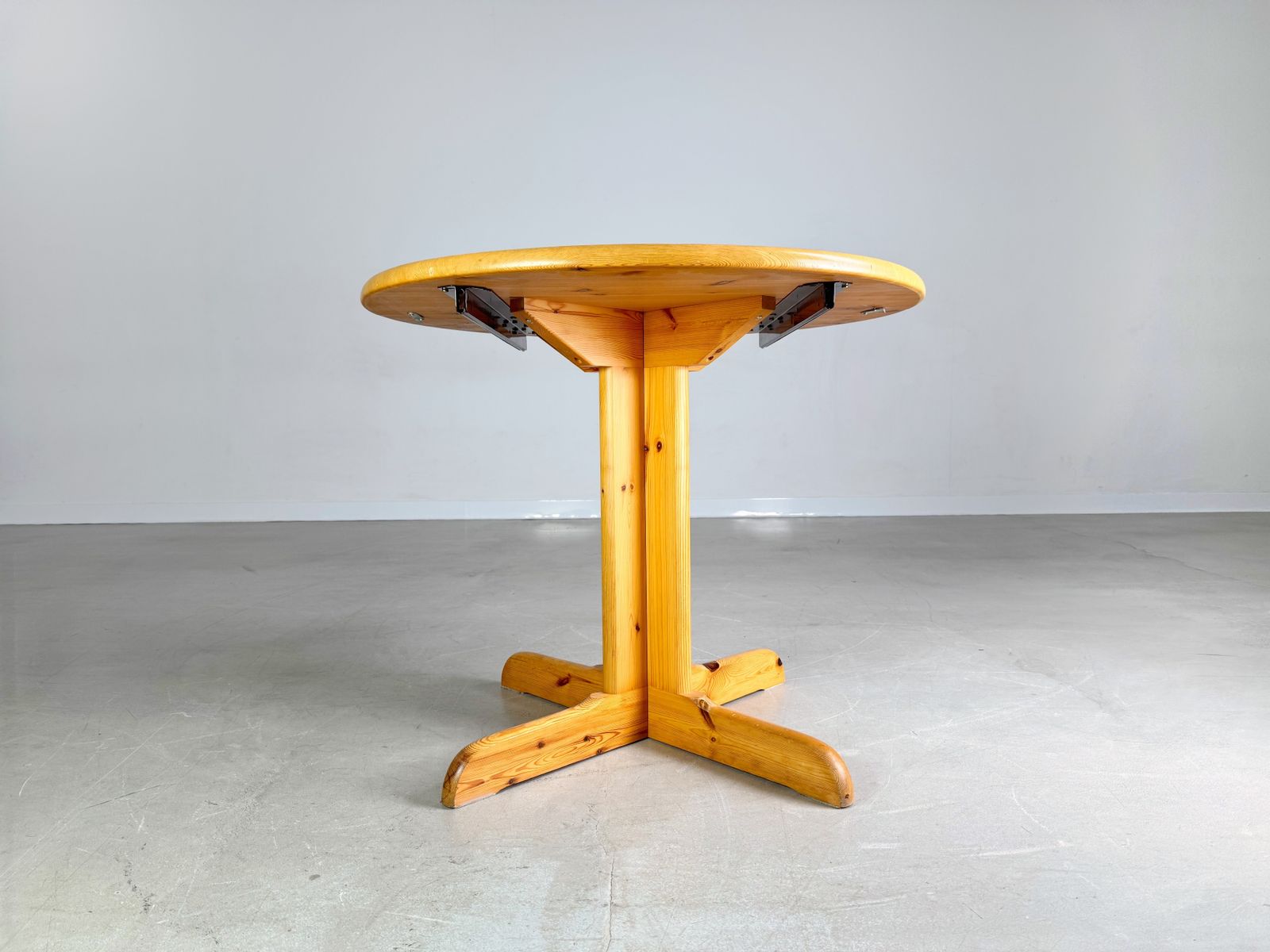 Extendable Vintage Dining Table Pine In The Style Of Rainer Daumiller photo buy