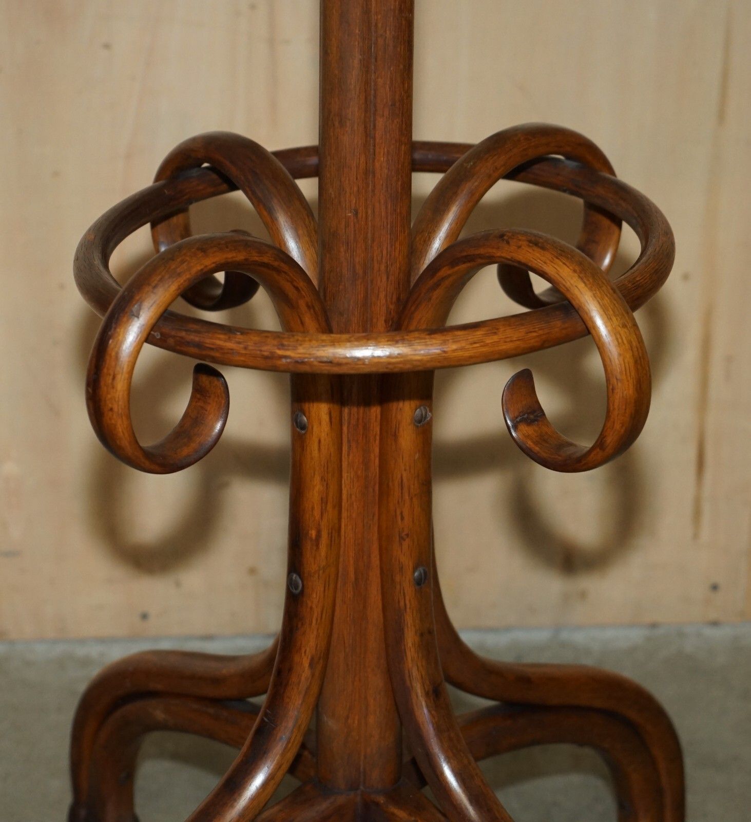 Huge Circa 1900's Thonet Revolving Bentwood Hat Coat & Scarf Floor Standing Rack photo Furniture
