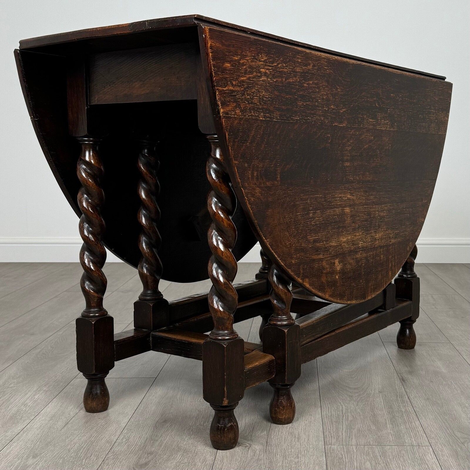 Antique 20th Century Oak Gate Leg Table Of Good Quality photo 365.0