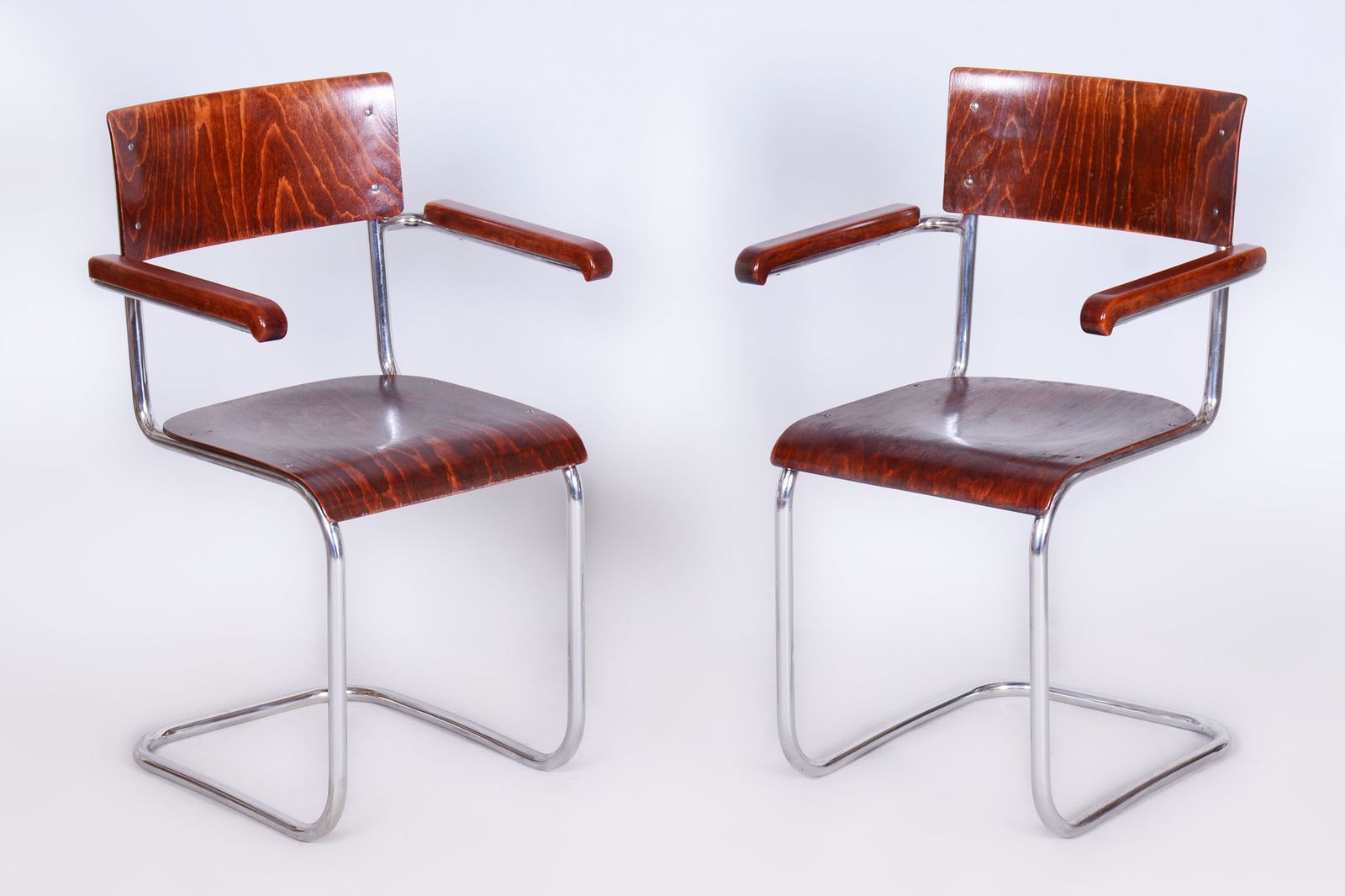 Set Of 2 Restored Bauhaus Chairs, By Mart Stam, Chrome, Plywood, Germany, 1930s