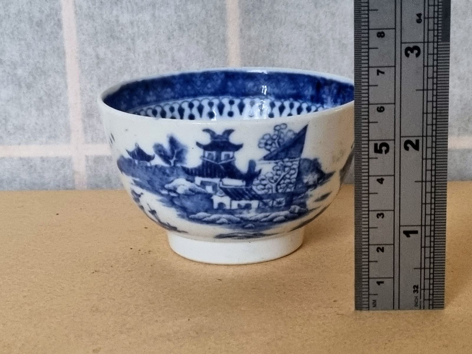 Georgian Tea Bowl | 18th Century English Blue White | Chinoiserie Pagoda Pattern | British Antique Porcelain photo vinterior
