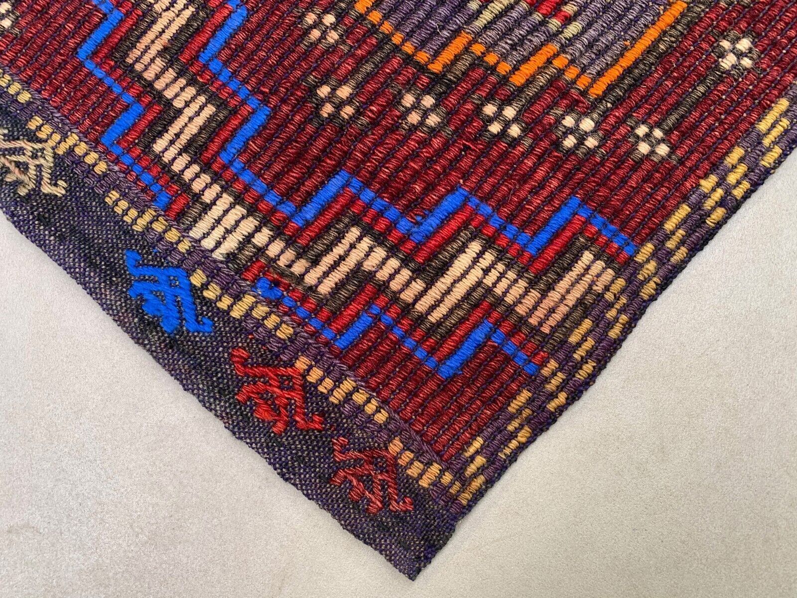 Old Turkish Kilim Runner 290x94 Cm, Shabby Chic, Vintage Kelim Red Black photo 350.0