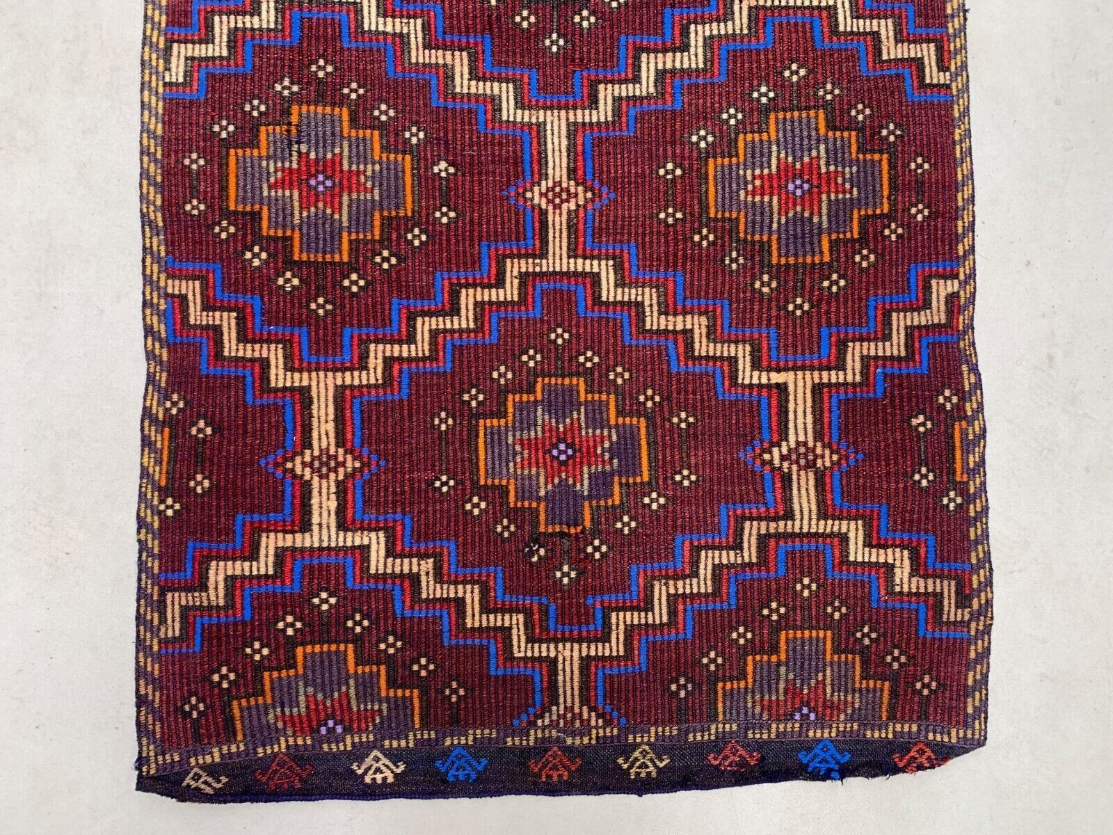 Textiles Old Turkish Kilim Runner 290x94 Cm, Shabby Chic, Vintage Kelim Red Black photo