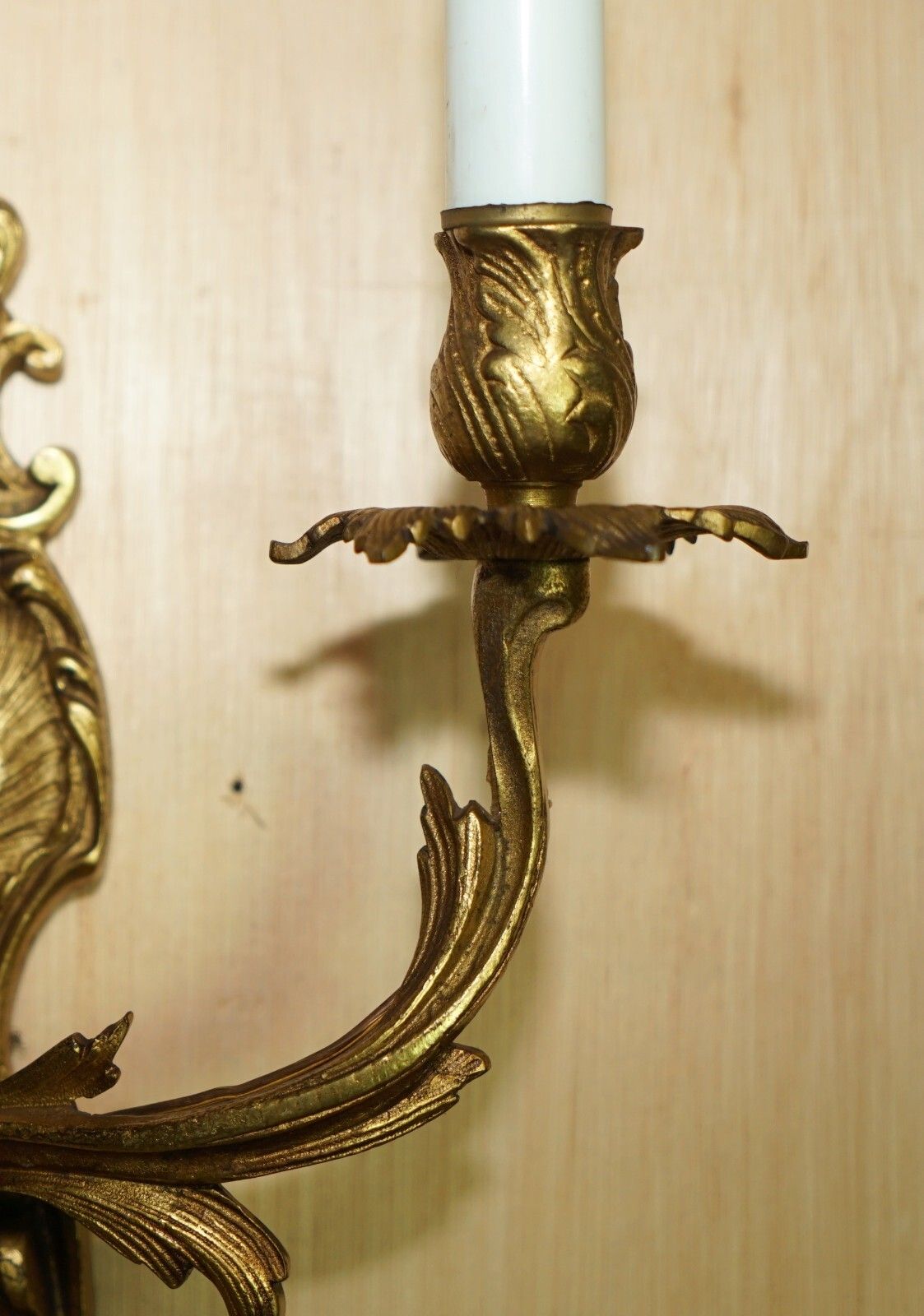 photo vintage Pair Of Stunning Antique French 1920's Gilt Bronzed Candle Sconce Wall Lights