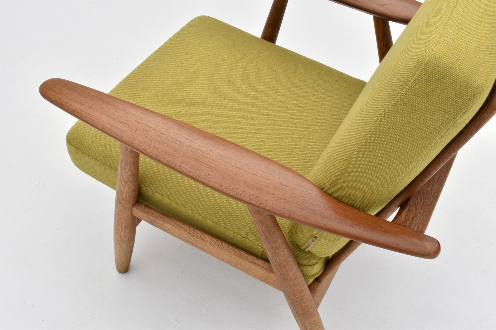 photo buy Hans Wegner Ge240 Oak & Teak Cigar Chair For Getama