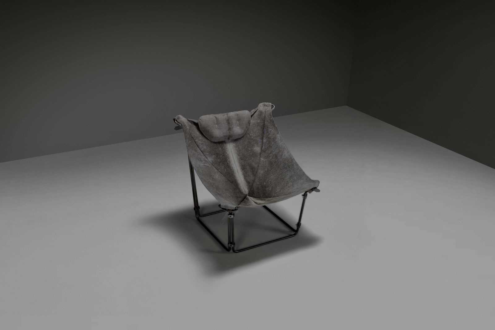 ‘Buffalo’ Lounge Chair In Cow Hide And Steel By Kwok Hoi Chan, France 1969 photo vintage