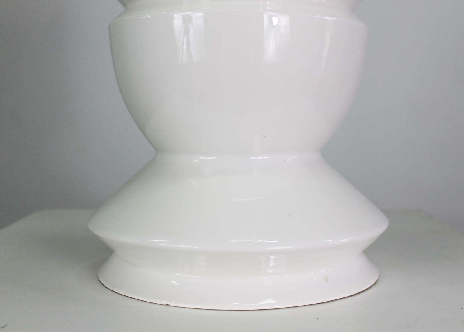 Sergio Asti Bbk Vase In White Enameled Ceramic Dated In 1980s Author's Proof photo vinterior