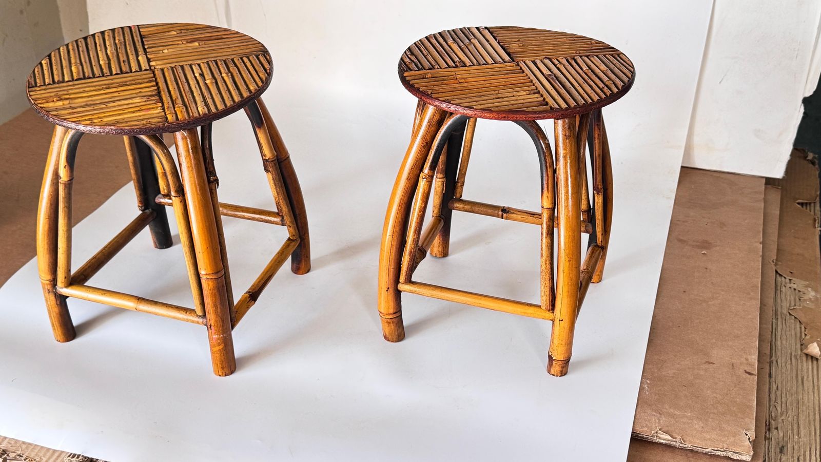 photo vinterior Pair Of 1950s French Riviera Stools, Woven Rattan And Bamboo, Vibrant Geometric