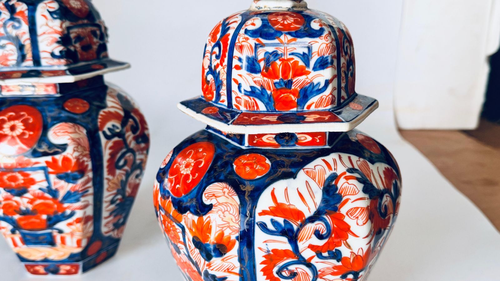 Pair Of Early 20th Century Japanese Table Lamps, Floral Motifs, Orange And Blue photo vintage