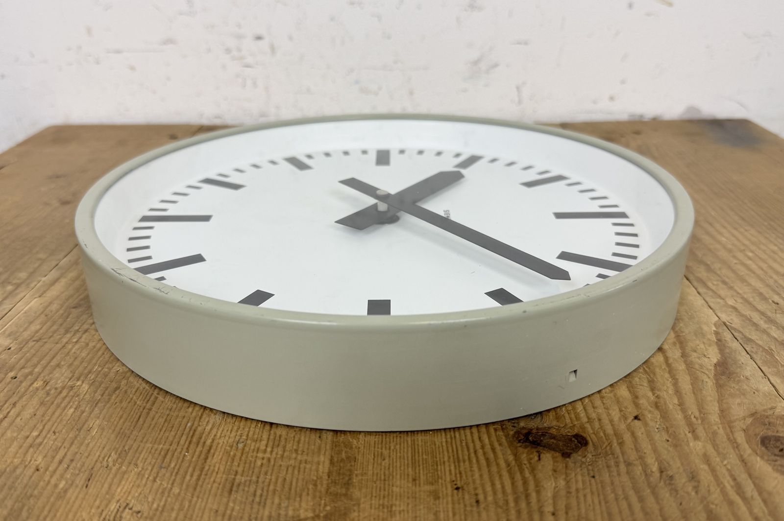 Grey Industrial Factory Wall Clock From Siemens, 1970s photo vintage