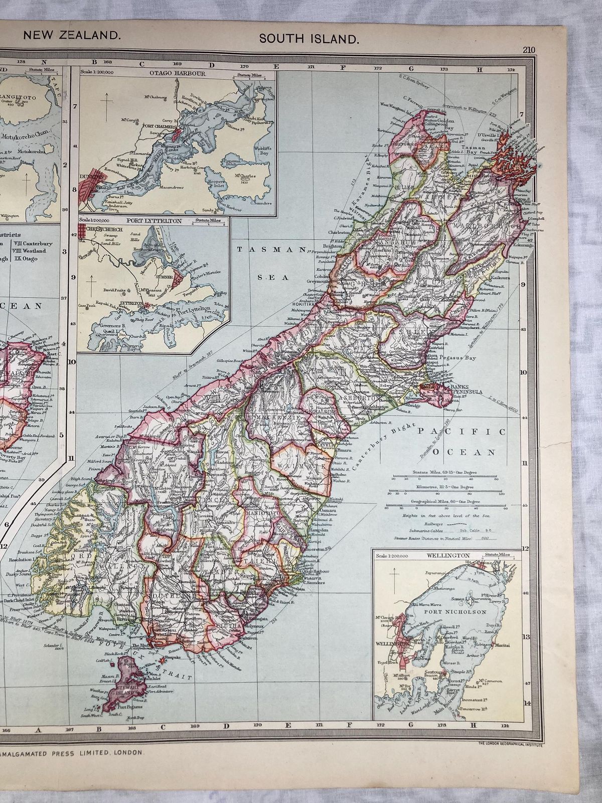Original And Authentic Atlas Map Of New Zealand   Harmsworth Universal Atlas And Gazetteer (Circa 1900, Pre Wwi) photo for sale