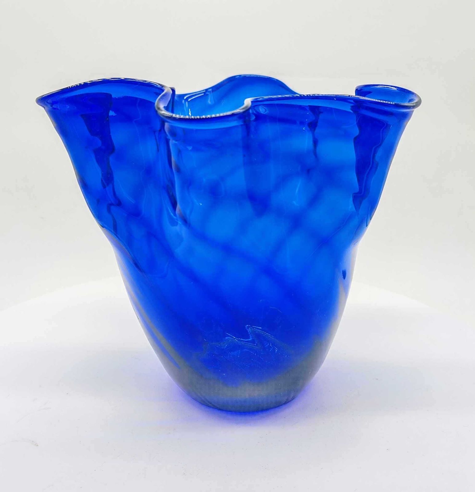 1960s Vintage Blue Jacketed Fazzoletto Vase In Murano Glass By Ca'dei Vetrai   Made In Italy photo vinterior