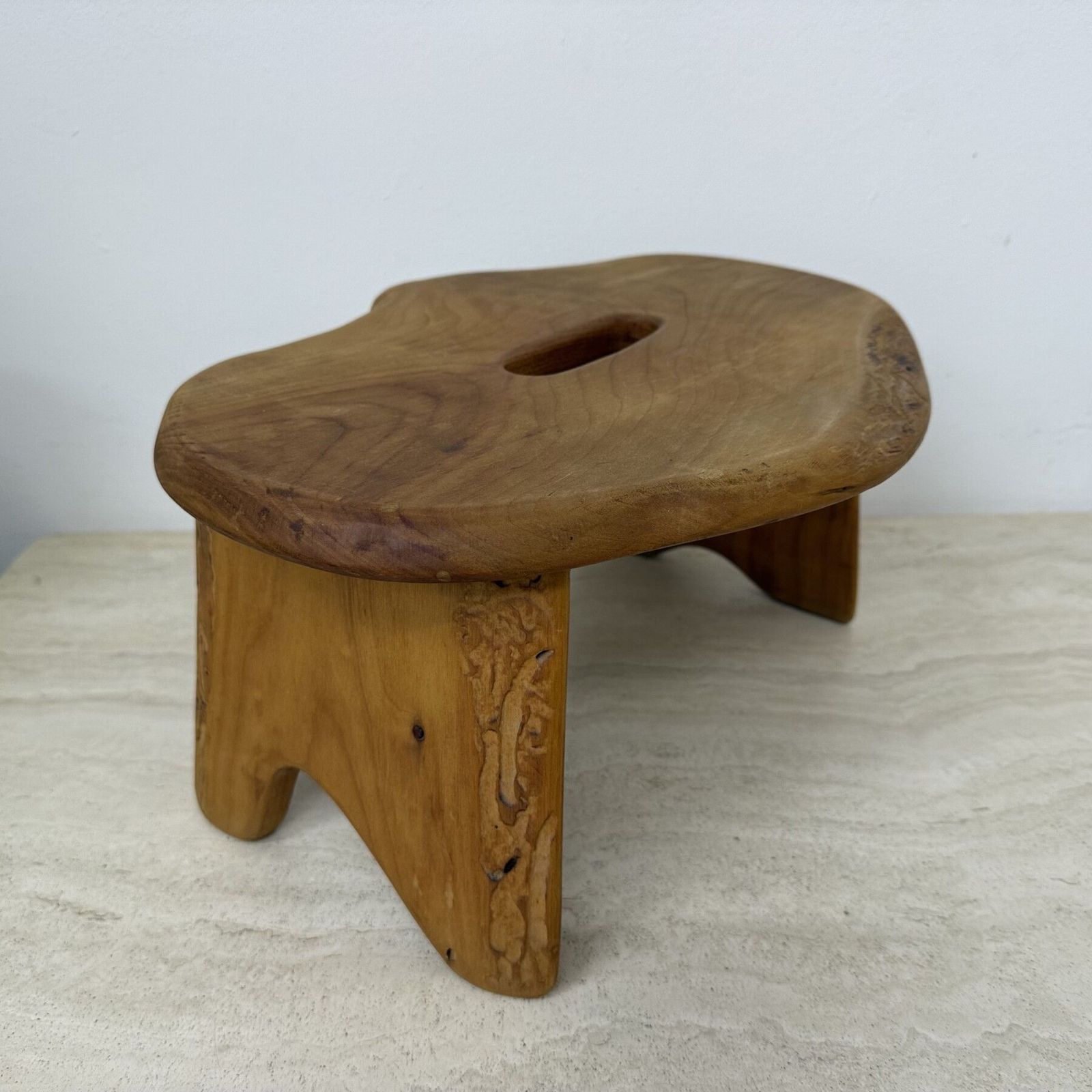 Brutalistisch Massief Houten Bijzettafel/Kruk, Jaren 1970 photo vinterior