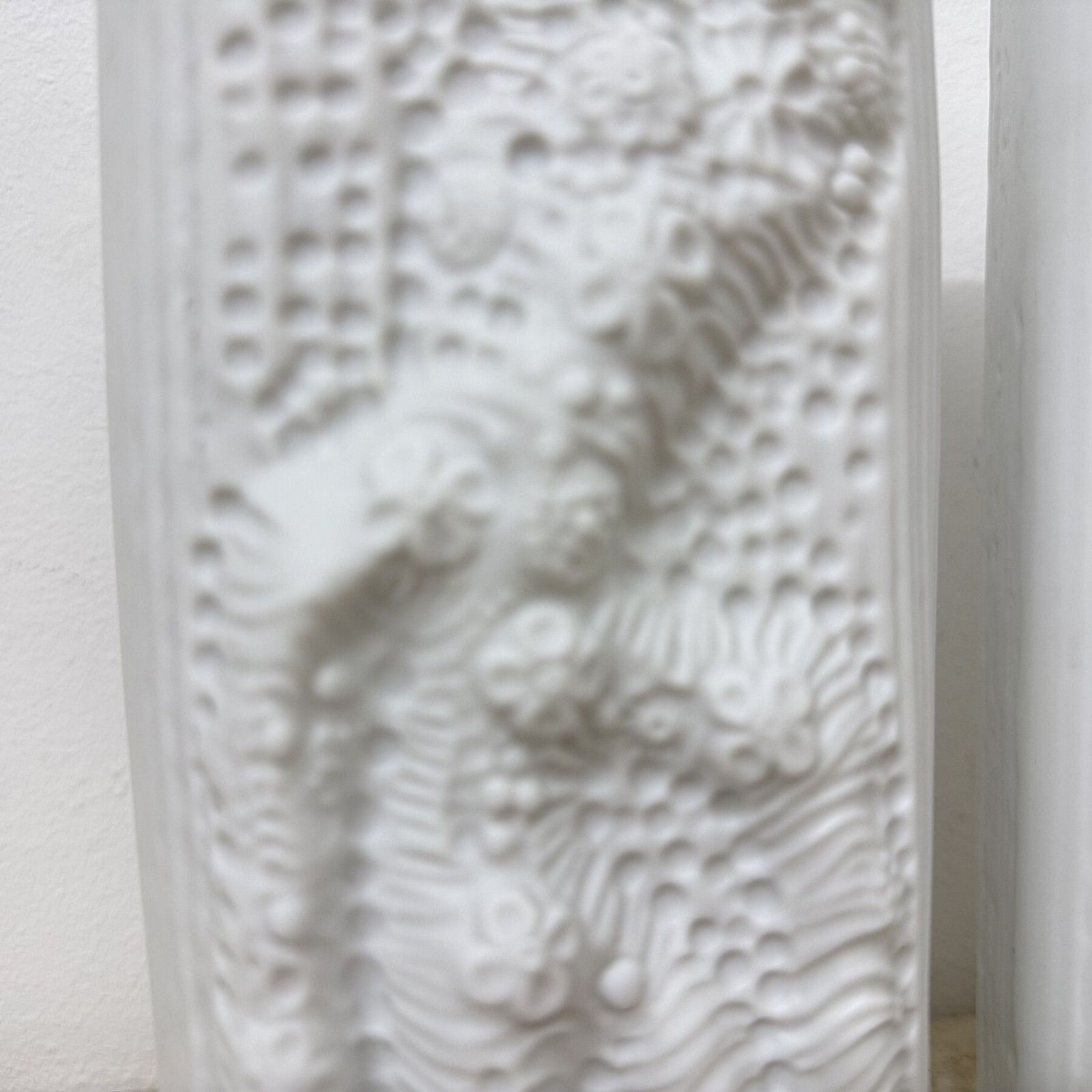 Martin Freyer For Rosenthal Bisque Reliëf Azu Vase Op Art 1970s photo 339.0