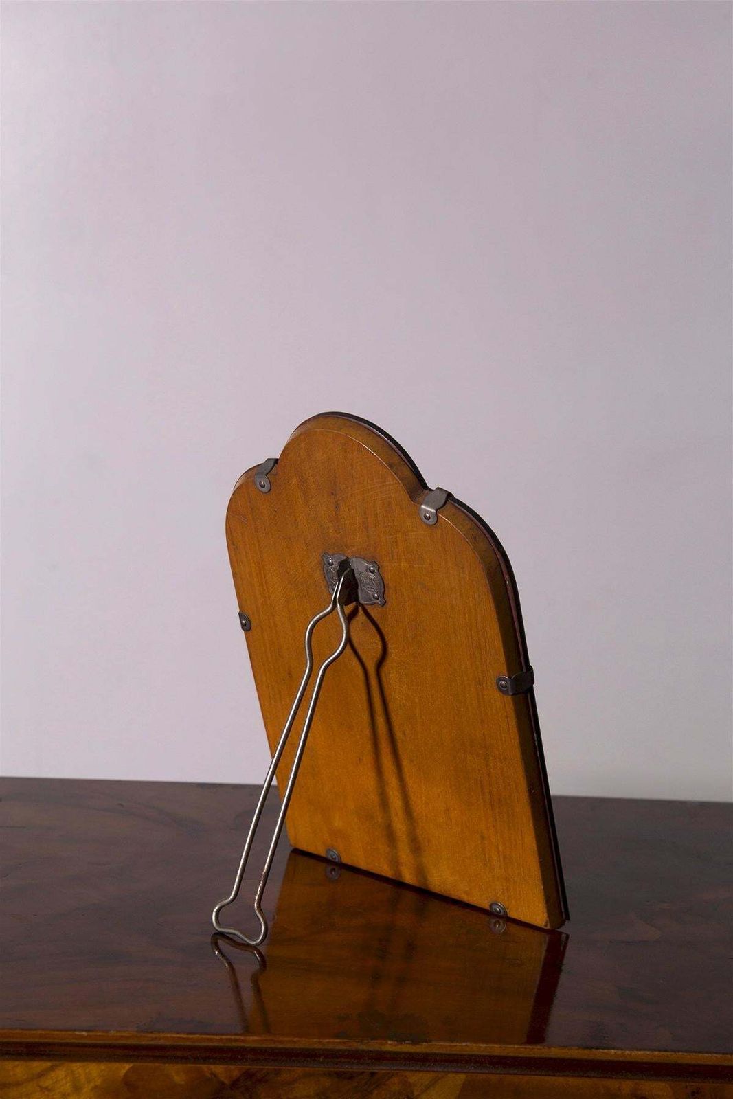 photo furniture Elegant Table Mirror From The Italian Art Deco Period, Label