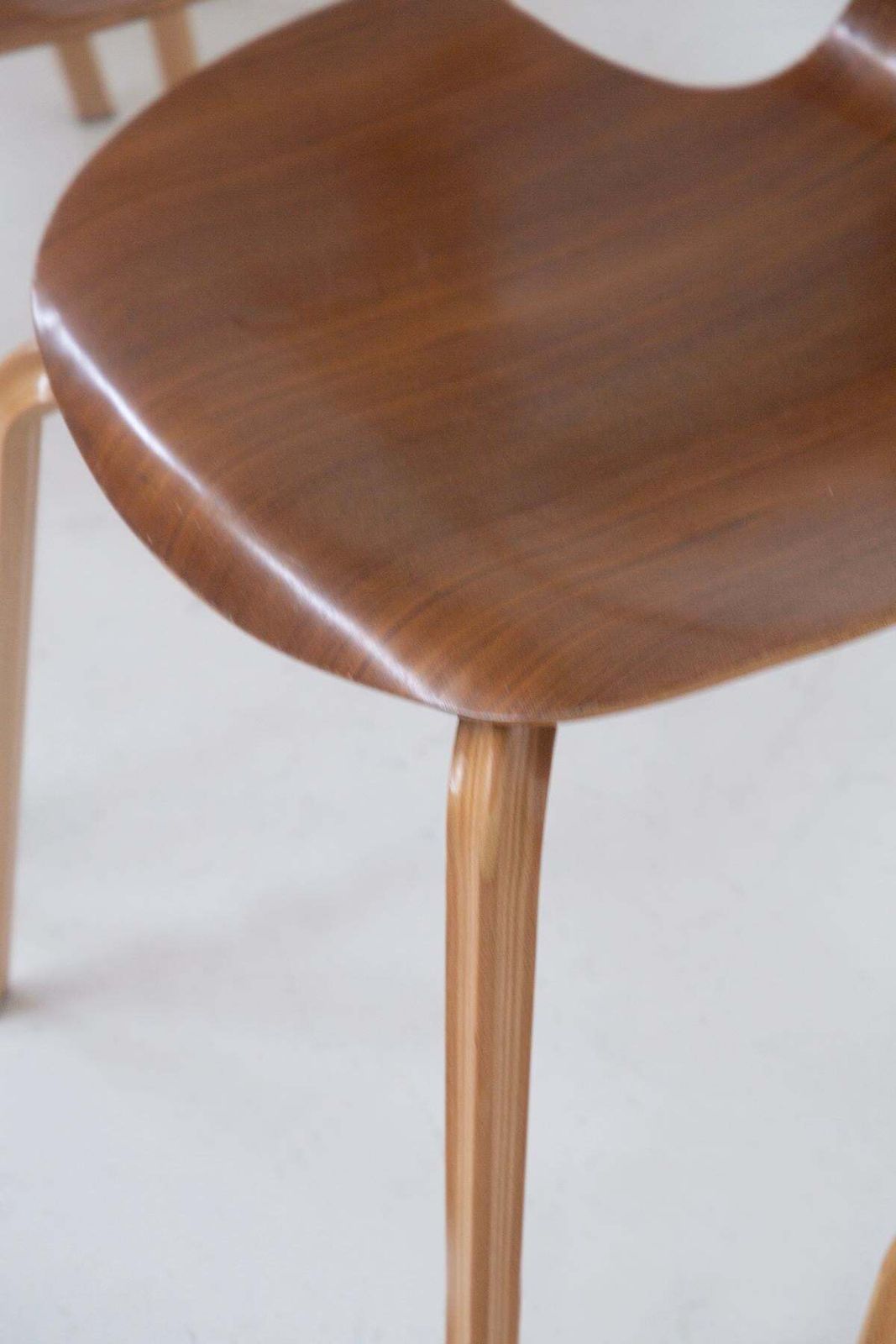 photo for sale Set Of Six Chairs By Arne Jacobsen Mod. Grand Prix Prod. Fritz Hansen