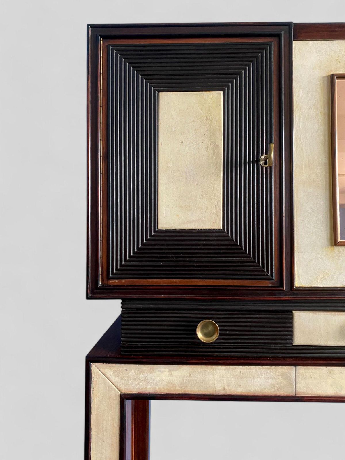 photo furniture Italian Art Deco Parchment Cabinet Bar Attributed To Osvaldo Borsani, 1940s