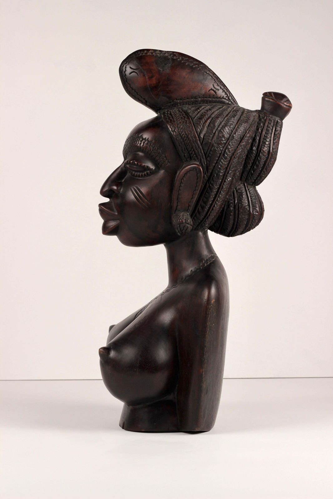 African Wood Female Bust Figurative Sculpture Mandinka Woman photo vinterior