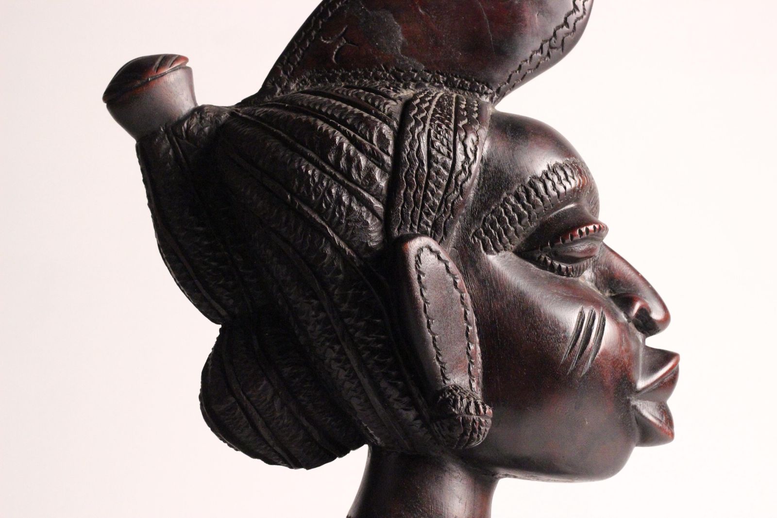 photo furniture African Wood Female Bust Figurative Sculpture Mandinka Woman