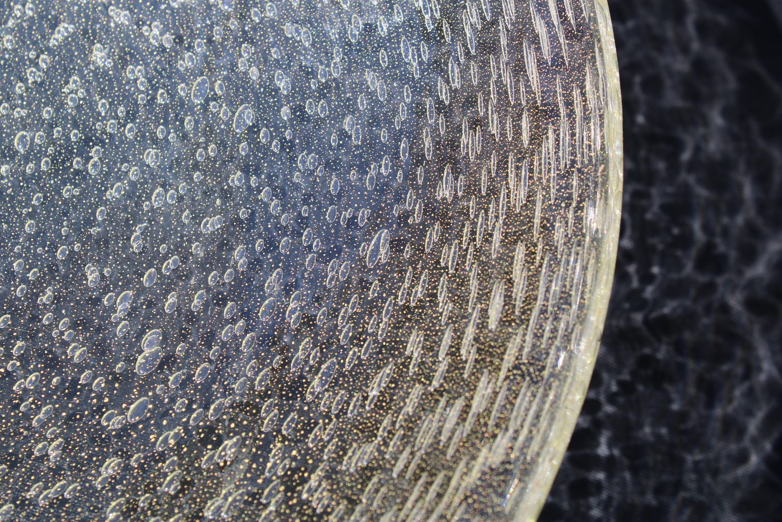 photo for sale Seguso Large Oval Concave Plate With Bubbles And Gold Dust 1950s Great Quality