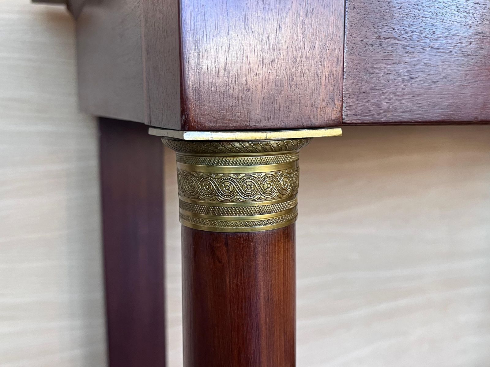 photo furniture Console d'époque française Empire en bois fruitier avec tiroir, début du XXe siècle